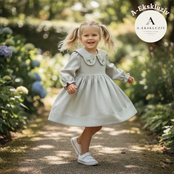 Кремов фустан со цвет