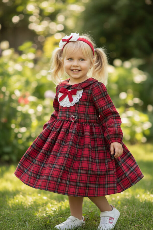 Кариран црвен фустан