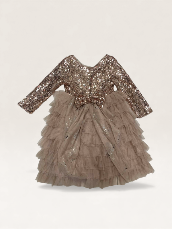 Фустан Шампањ